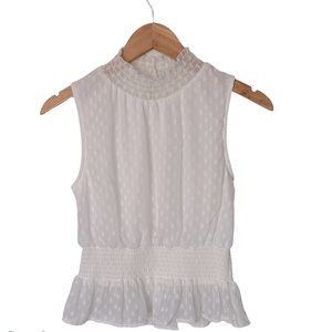 Japna white sleeveless top size M